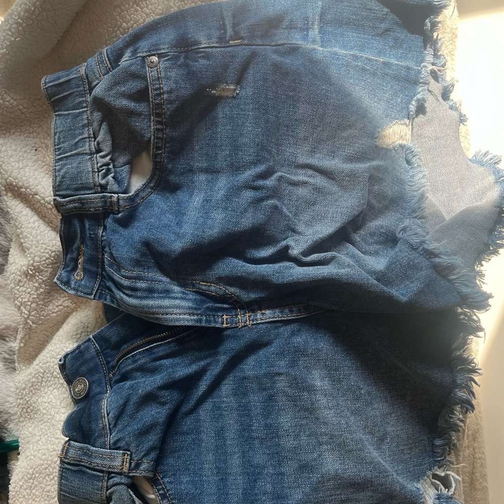 Jean shorts dark blue never worn